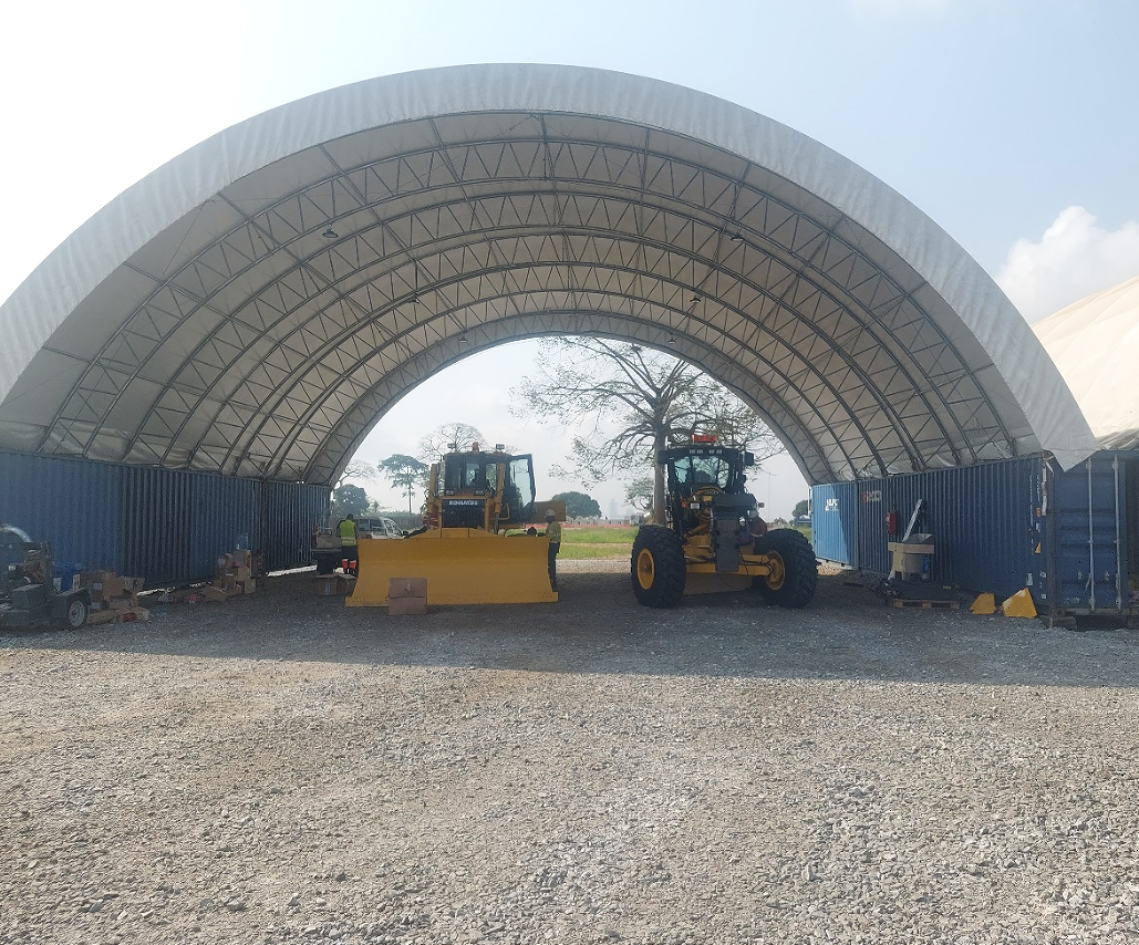 Abri de conteneur - 60ft x 80ft x 20ft (18m x 24,3m x 6m)