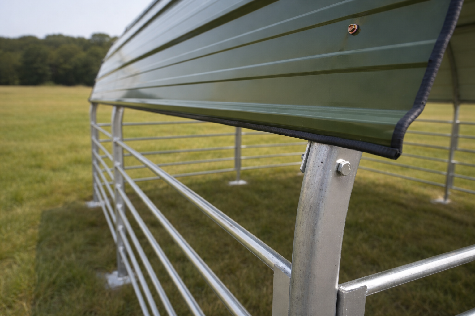 Steel Enclosed Livestock Shelters